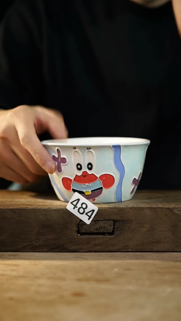 瓷片开播福利！！不顾一切之落单福利！！手绘卡通饭碗-蟹老板
