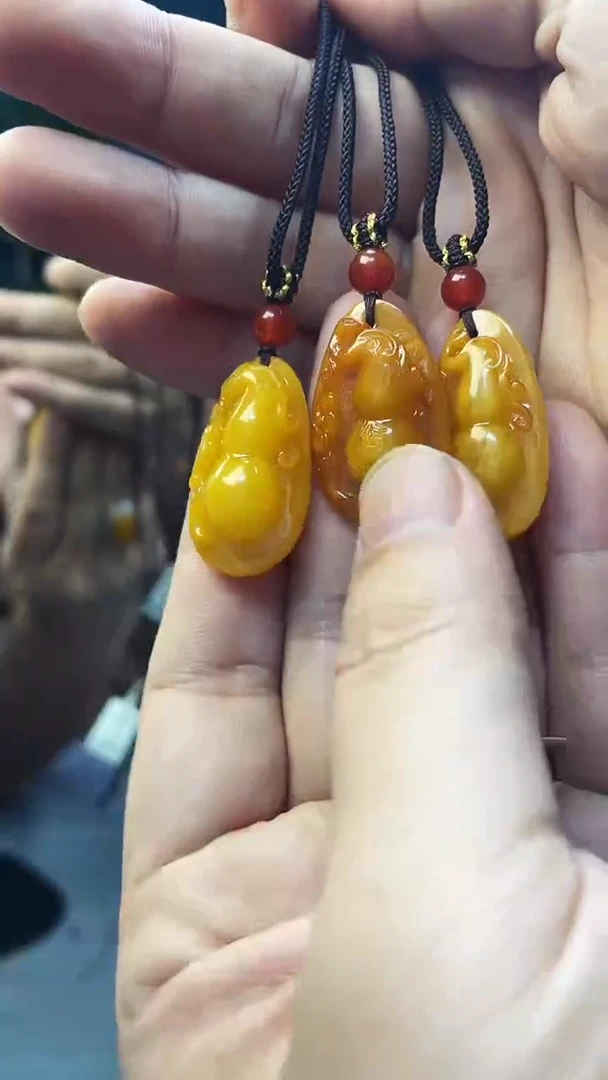 未镶嵌吊坠(不含链)琥珀蜜蜡葫芦吊坠（多样性只发其一）