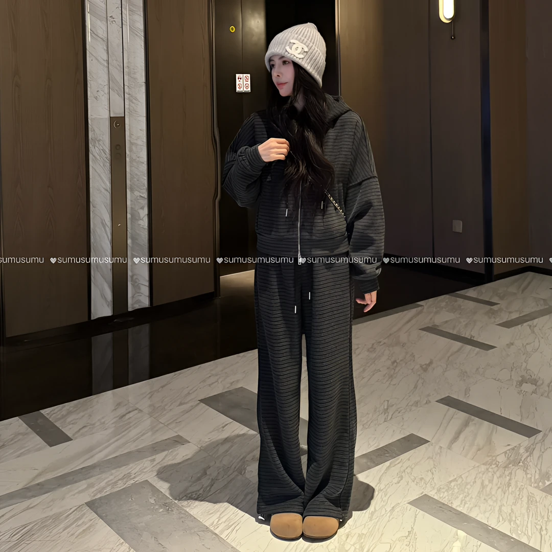 宿慕SUMU时尚加绒套装连帽外套裤子两件套2025冬季新款女装9075