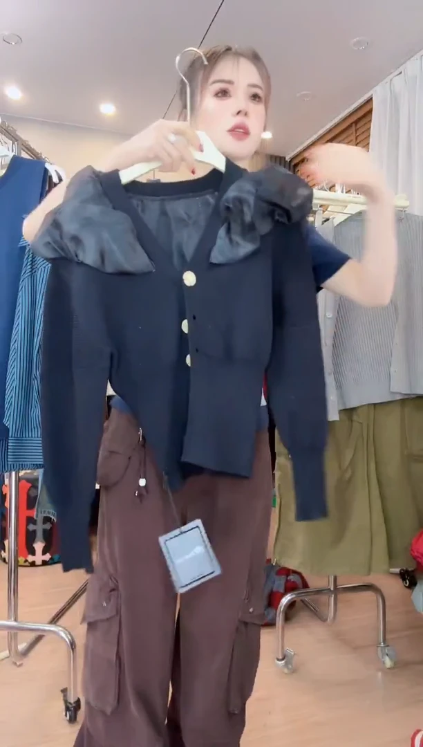 黑色毛衣黑色毛衣