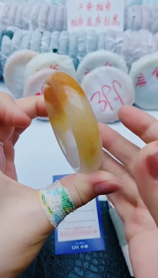 未镶嵌手镯石英质玉X182-55-56