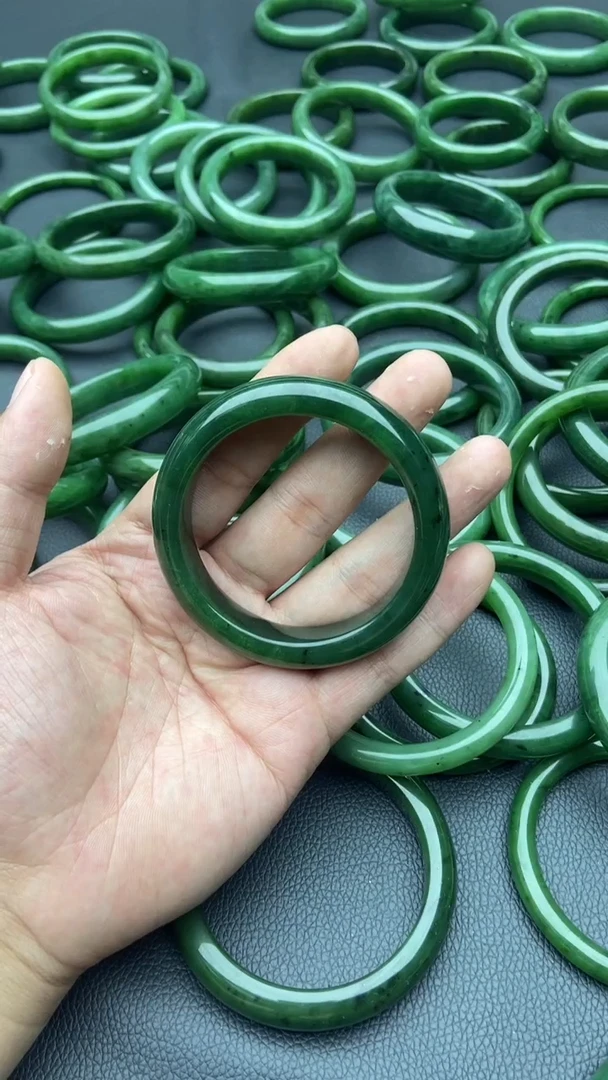 未镶嵌手镯和田玉54-56.9