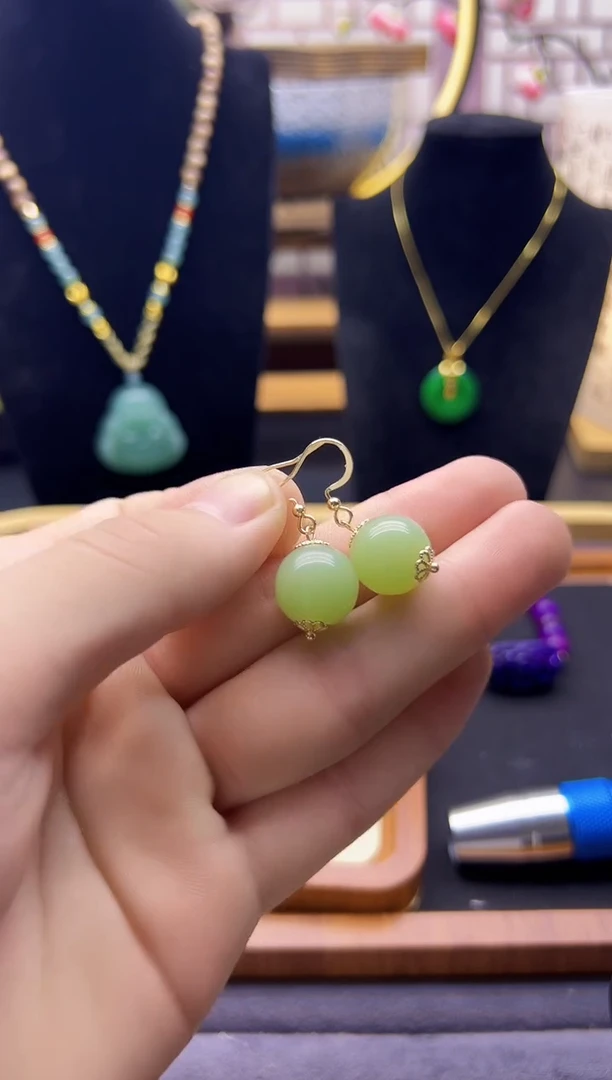 【闪购商品】和田玉耳饰14K金镶嵌E175