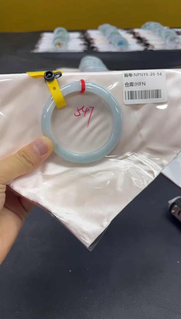 未镶嵌手镯翡翠翡翠手镯