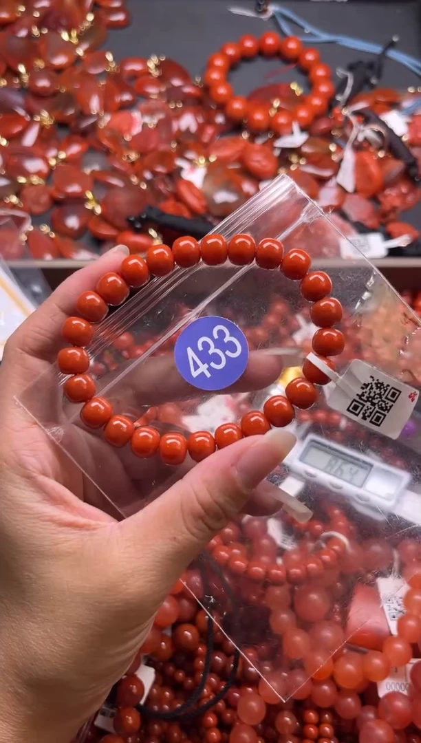 南红玛瑙未镶嵌珠宝奇石433-8