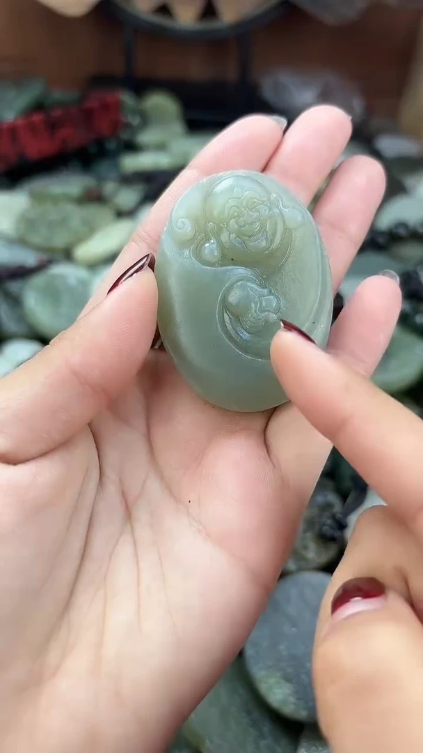 颈饰未镶嵌和田玉1