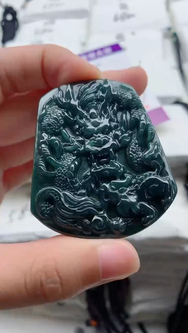 颈饰未镶嵌翡翠8