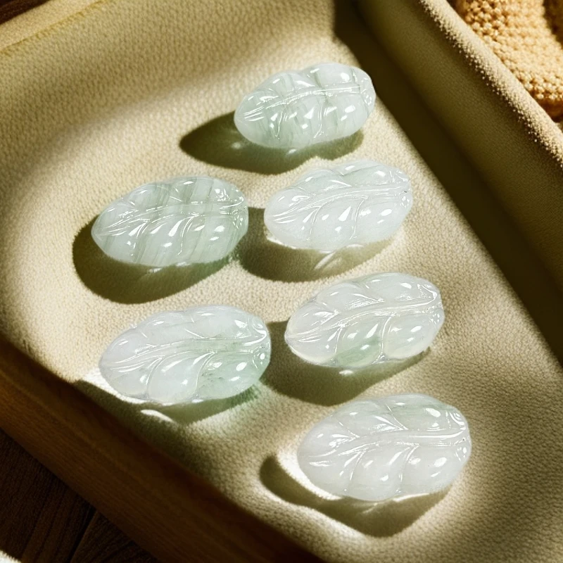 潮戴珠宝   纯天然天山冰翠叶子款吊坠拍一发一多样性发