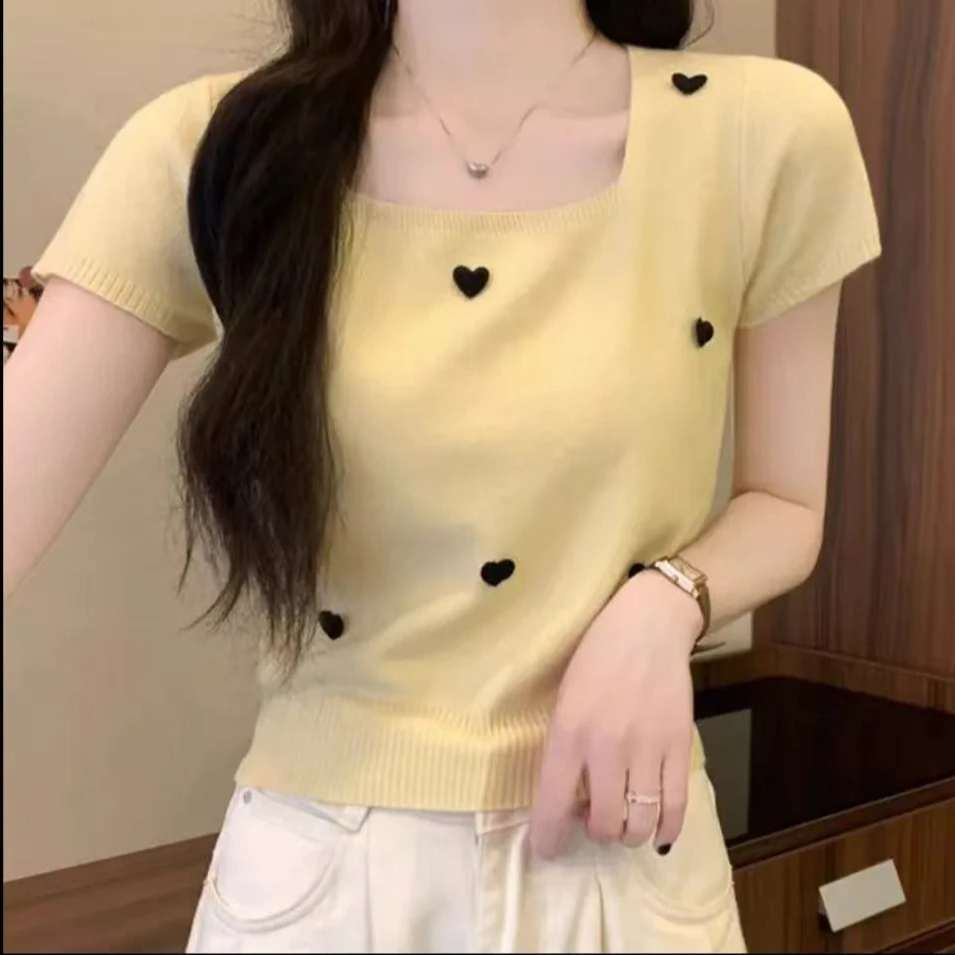 方领短袖t恤针织衫女好看温柔慵懒风漂亮短款立体爱心设计感上衣