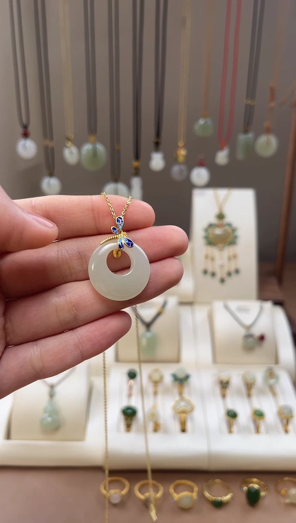 颈饰银S925镶嵌和田玉和田玉吊坠