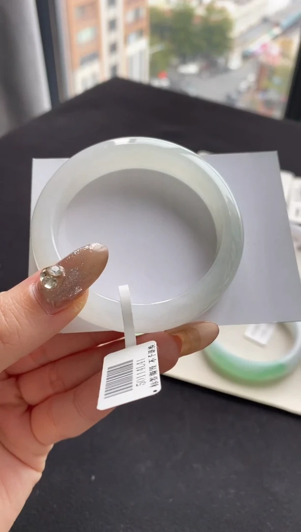 【闪购商品】翡翠手镯未镶嵌54.4正圈白月光--不退不换