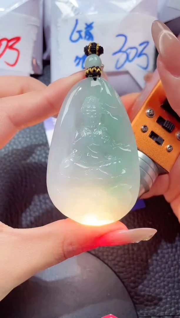 颈饰未镶嵌翡翠5