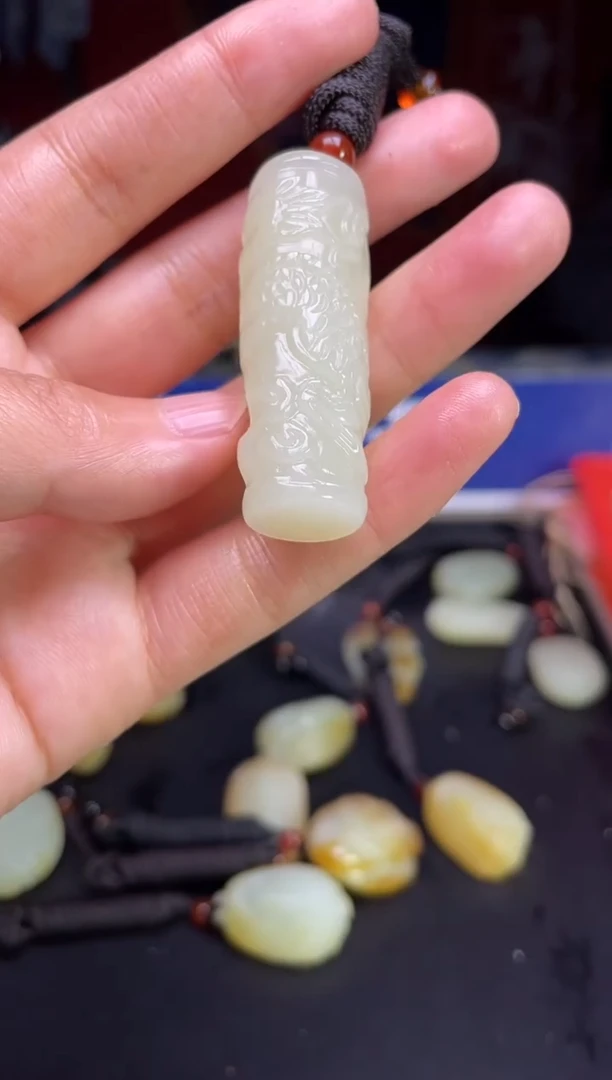 颈饰未镶嵌和田玉123