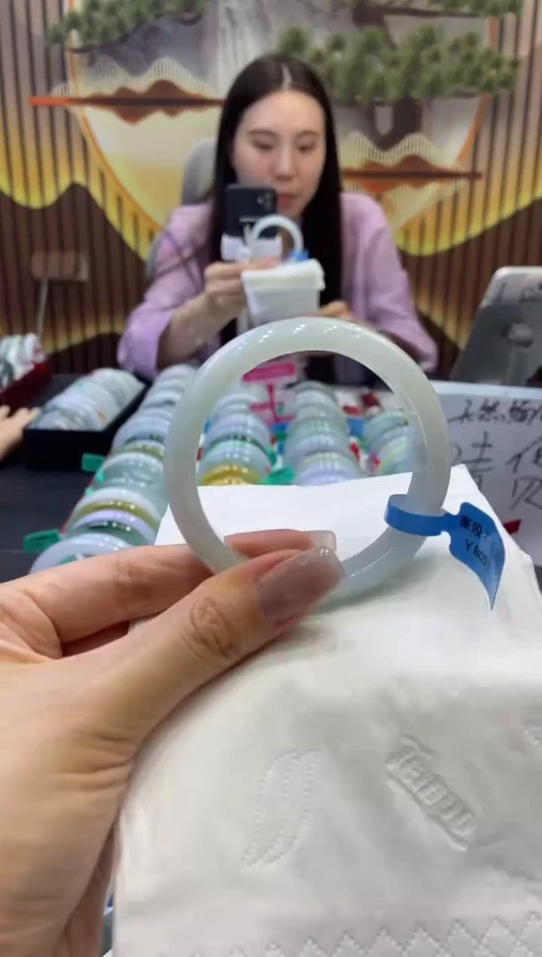 翡翠手镯未镶嵌00009352