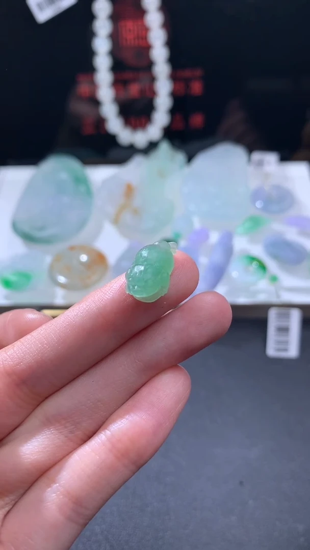 未镶嵌定制翡翠