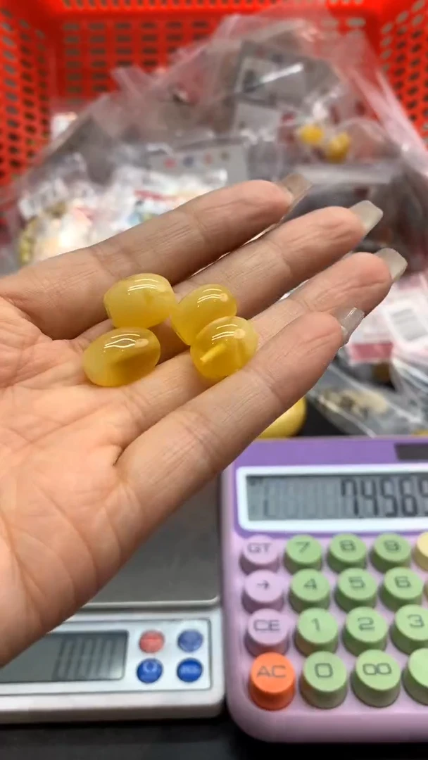 未镶嵌琥珀珠宝奇石900多样性发其一