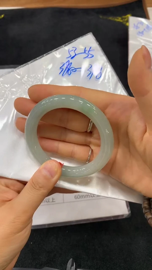 未镶嵌手镯翡翠圆条53-55买断价不退换