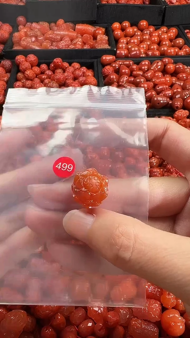 颈饰未镶嵌南红玛瑙1