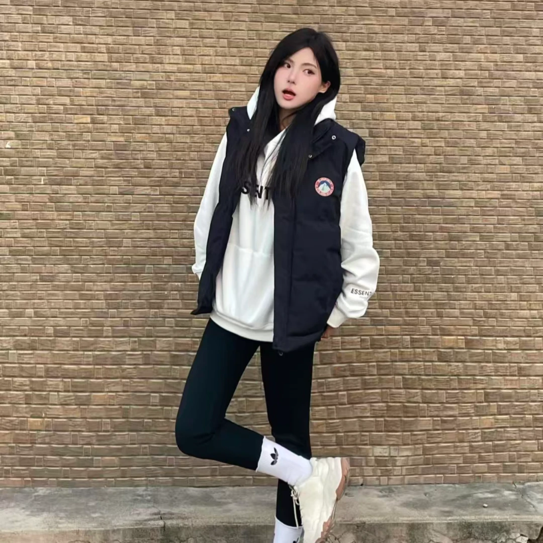 【顺丰包邮-专柜直发】大鹅冬季保暖新款羽绒服马甲男女同款