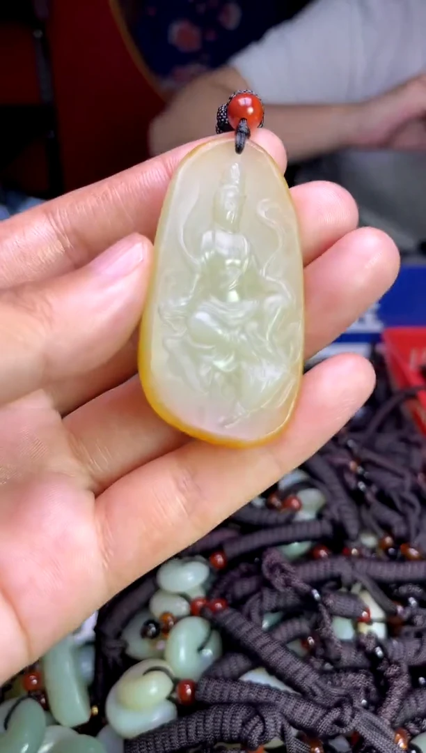 未镶嵌和田玉挂件1