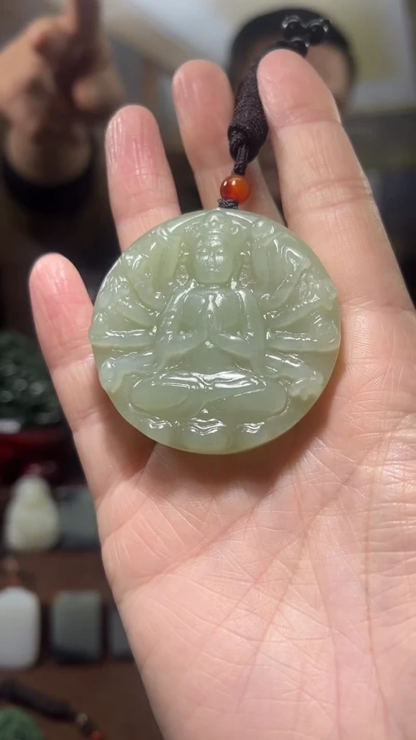 颈饰未镶嵌和田玉·