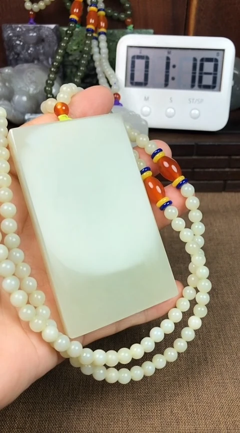 和田玉未镶嵌颈饰陈*师 陈大师王