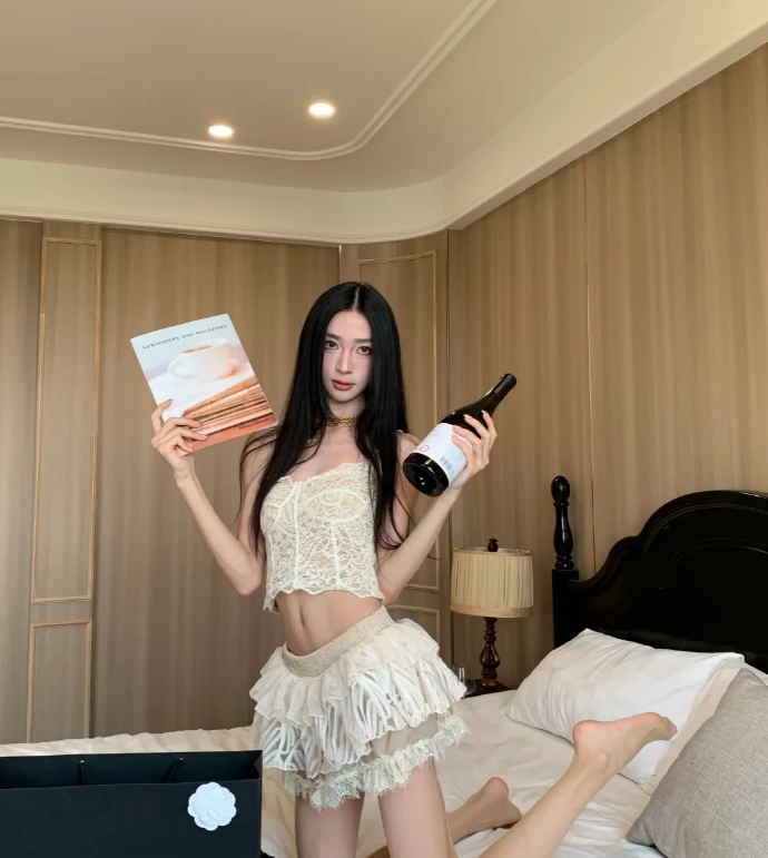 蕾丝吊带背心女秋冬带胸垫鱼骨胸衣美背一体鱼骨胸衣上衣+半身裙