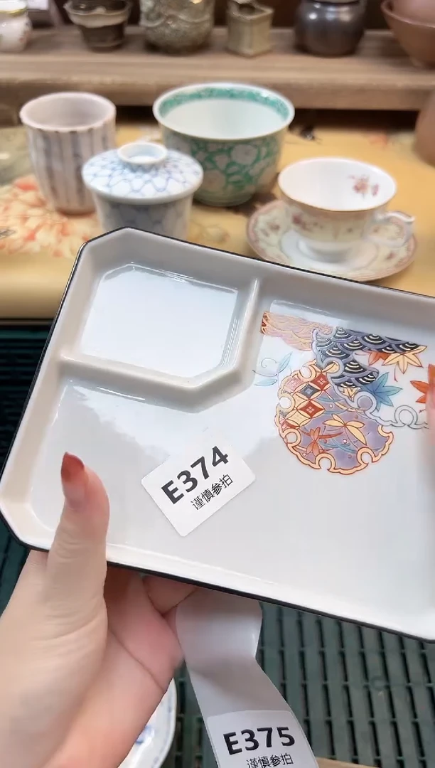 瓷片姐*了  374