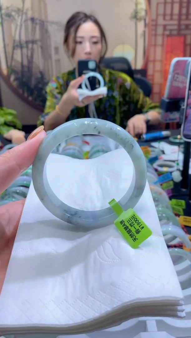 未镶嵌手镯翡翠000075457