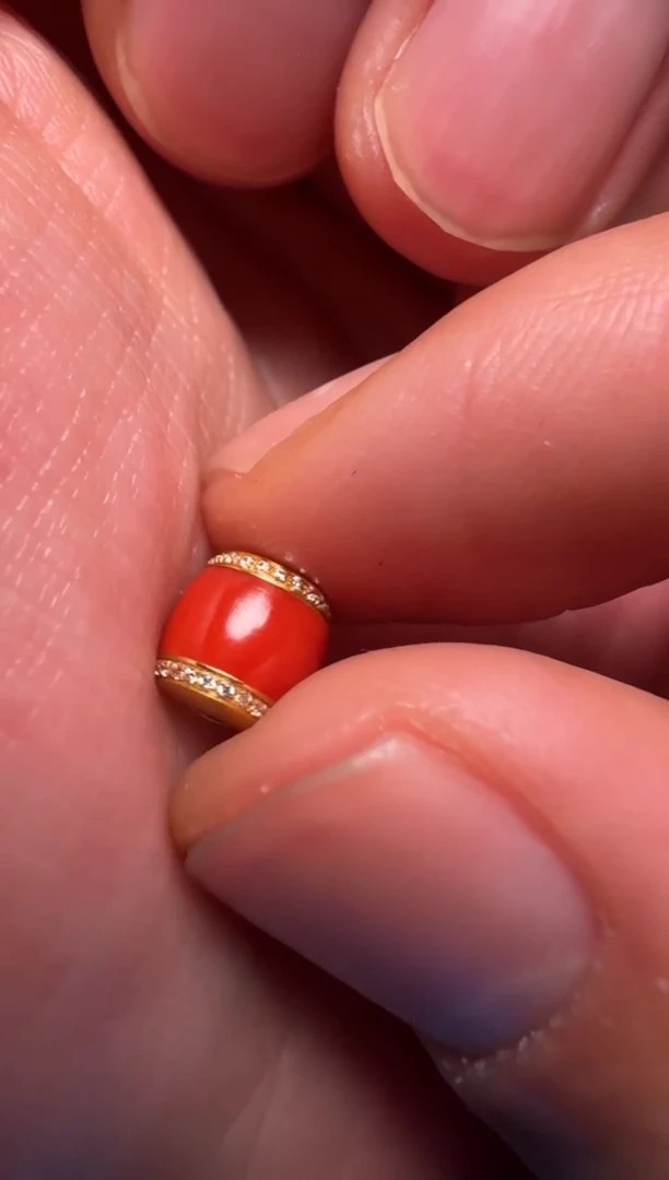 【闪购商品】树脂制品红色单珠配饰