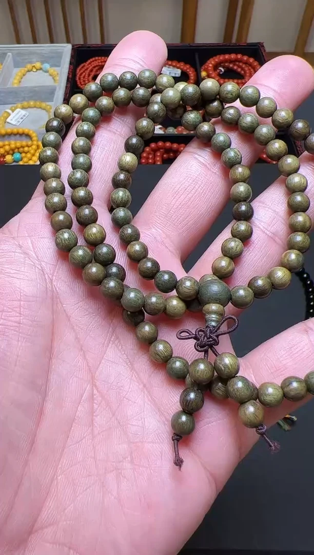 未镶嵌颈饰玛瑙/玉髓丫**?绿檀长链