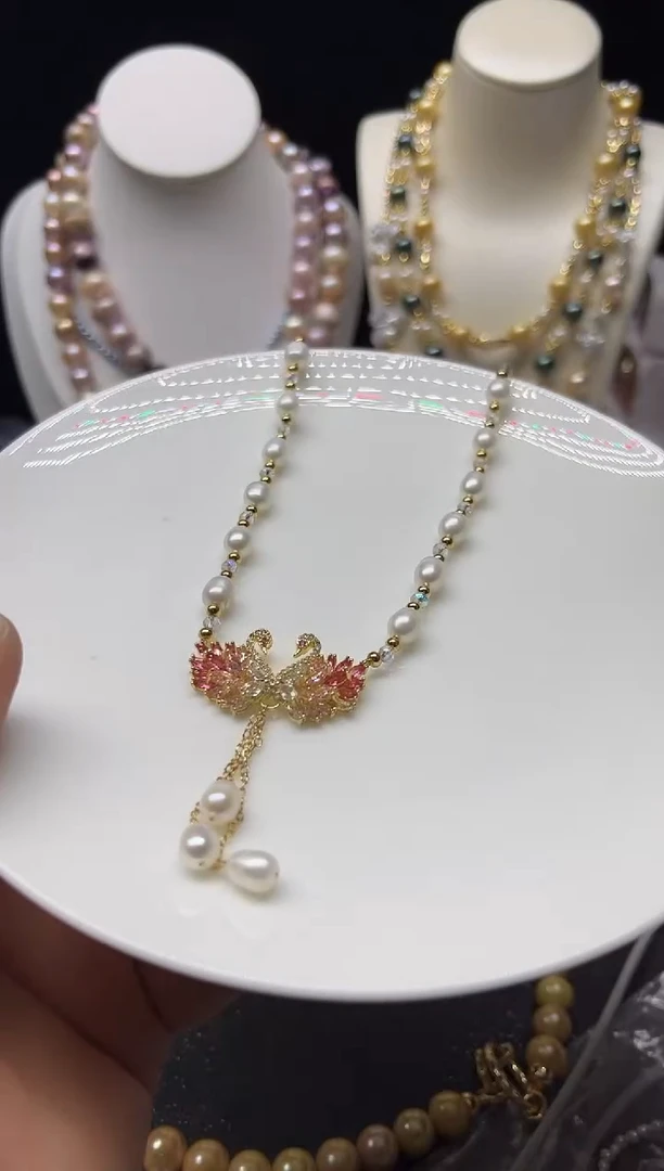 淡水珍珠未镶嵌颈饰多人