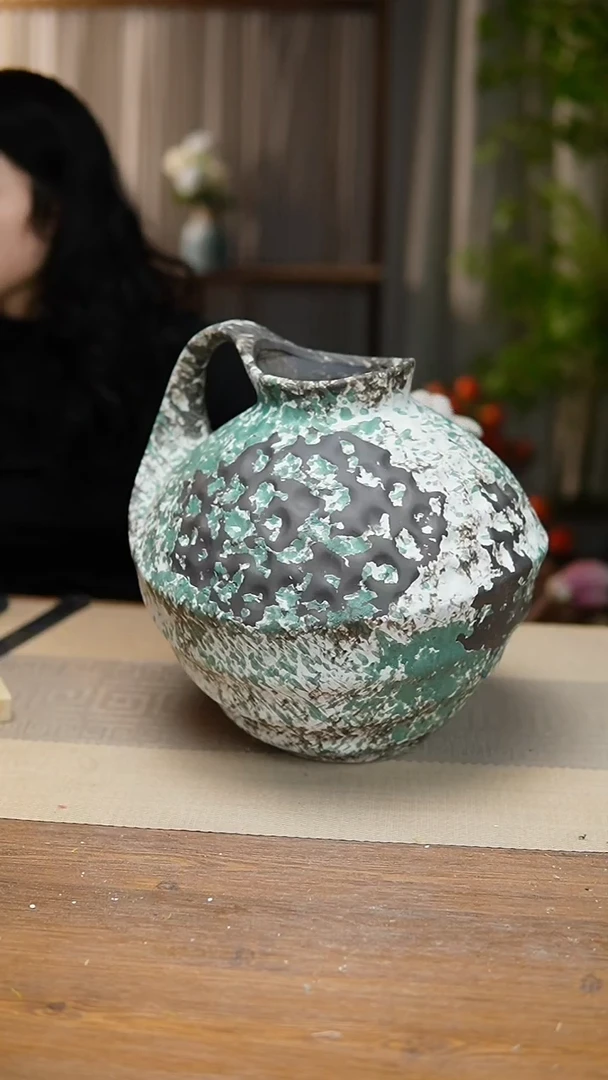 【闪购商品】陶瓷花器涂鸦绿胖奶壶
