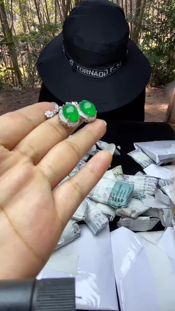 满色吊坠    所见即所得