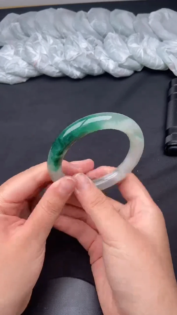 石英质玉（非洲翠）手镯未镶嵌非洲翠拍一发一127