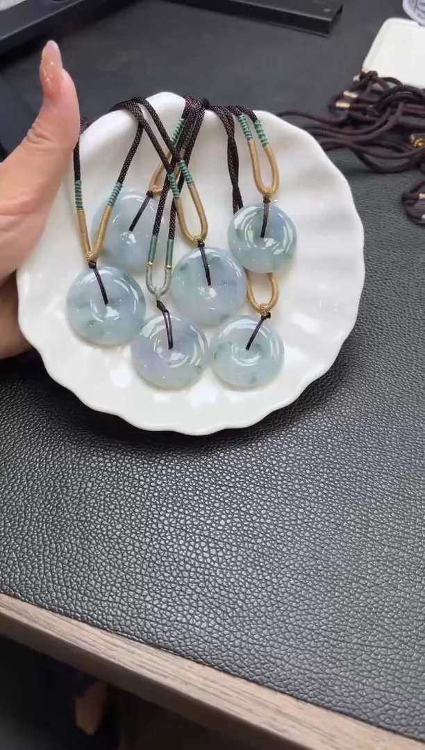 未镶嵌挂件翡翠多样性发一件R703086