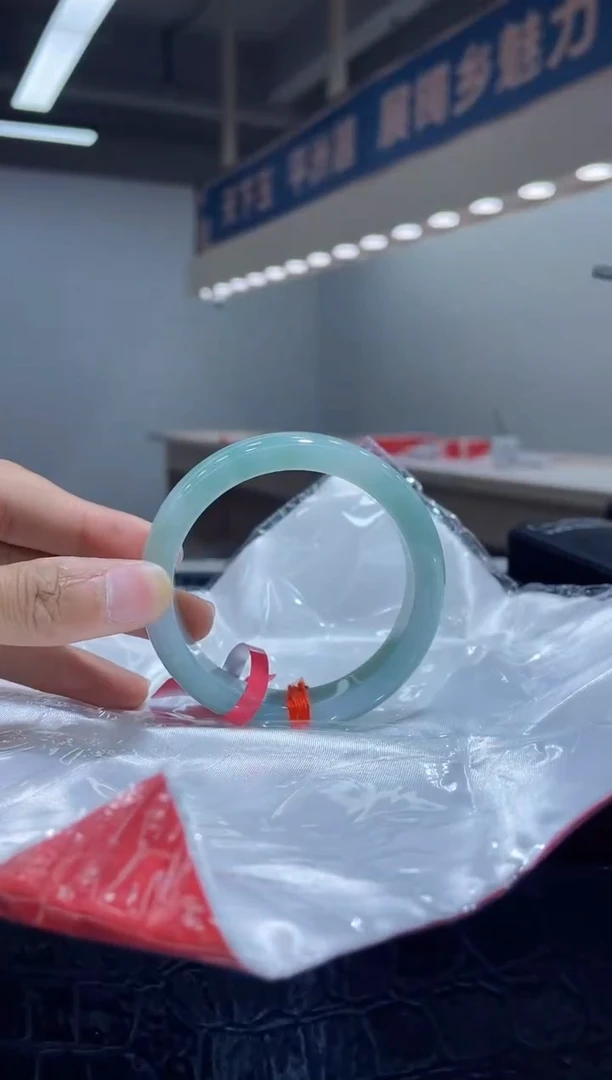 未镶嵌手镯翡翠手镯8