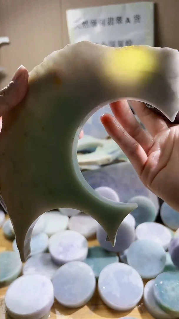 翡翠未镶嵌颈饰翡翠A货 温谭710