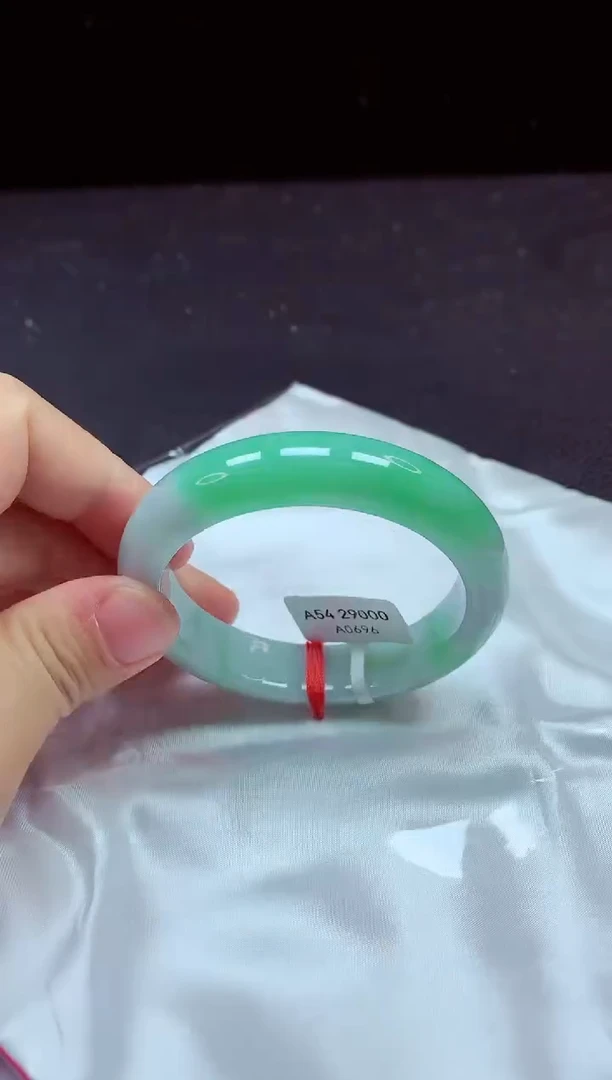 【闪购商品】翡翠手镯未镶嵌镯子