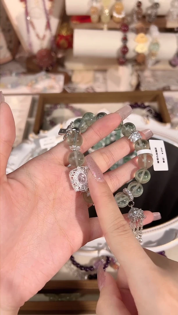 【闪购商品】水晶手链未镶嵌天然水晶颜色微差多样性发货发其一