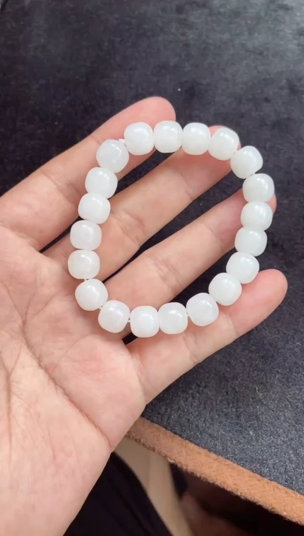 和田玉未镶嵌颈饰天然和田玉拍一发一