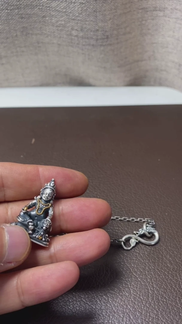 【闪购商品】诺拉（多样性发货，发其一）