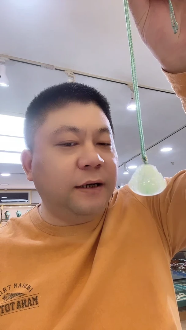 【闪购商品】翡翠颈饰未镶嵌佛公吊坠多样性发其一