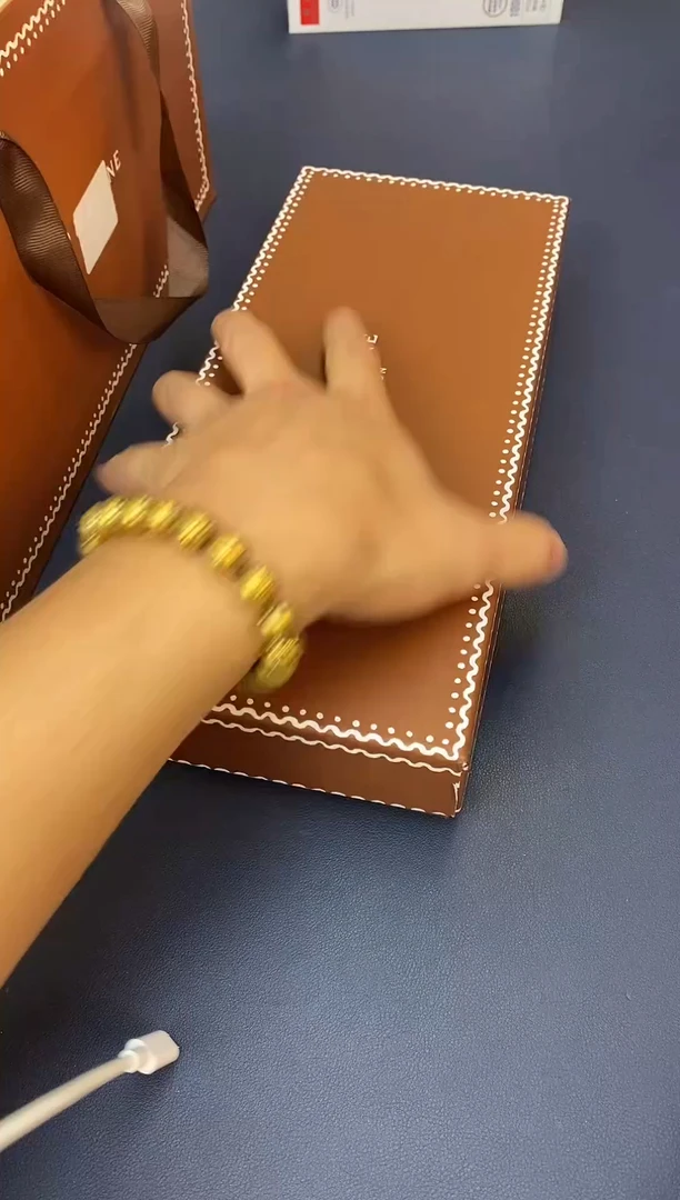 瓷片老号重启，一漏到底@@YP444