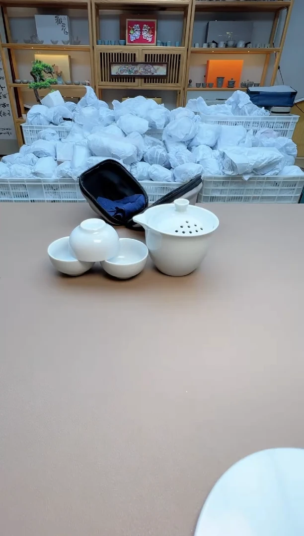 【闪购商品】摆件瓷制品S1111111111111