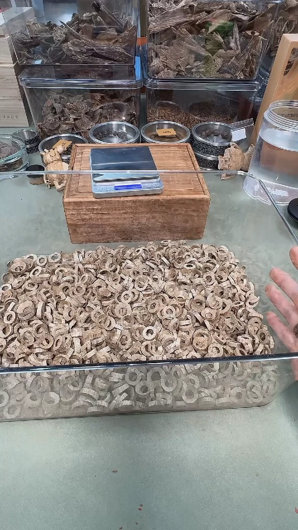 柬埔寨菩萨软丝奇楠种甜甜圈1g装