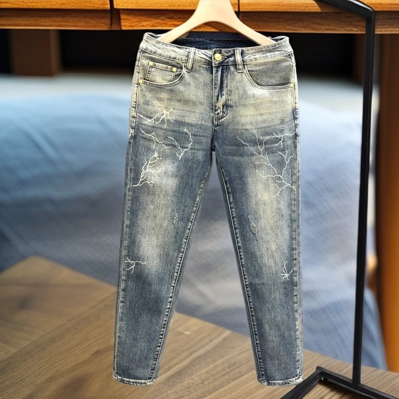 奥美普西比夏天浅色薄款牛仔裤男修身小脚裤夏季新款男士印花长裤