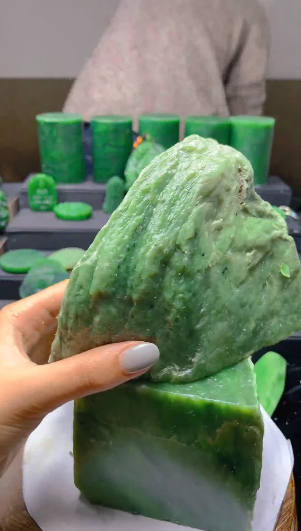 未镶嵌和田玉珠宝半成品1