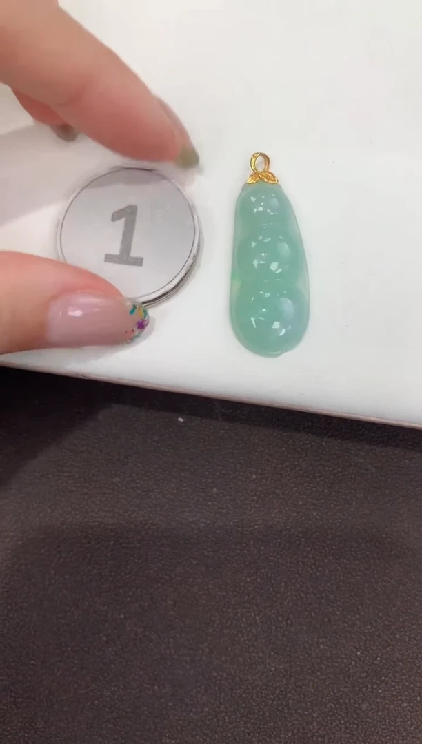 颈饰18K金镶嵌翡翠天然缅甸A货翡翠