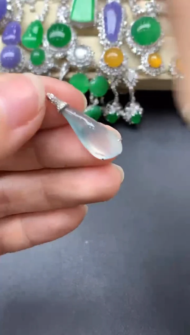 翡翠18K金镶嵌颈饰252-中国好珍宝